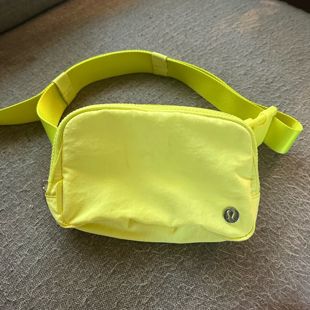 Lululemon crossbody